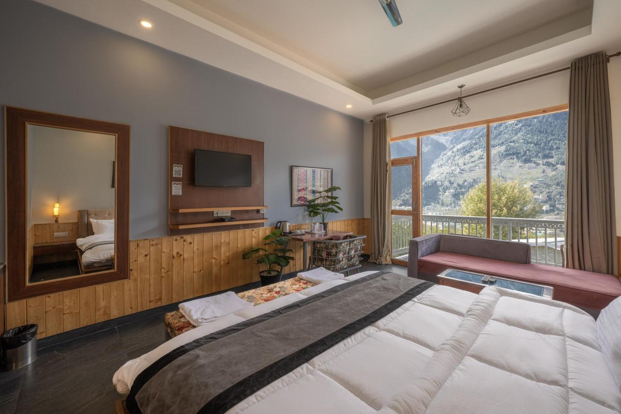 Отель Echor Himalayan Heights Manali Экстерьер фото