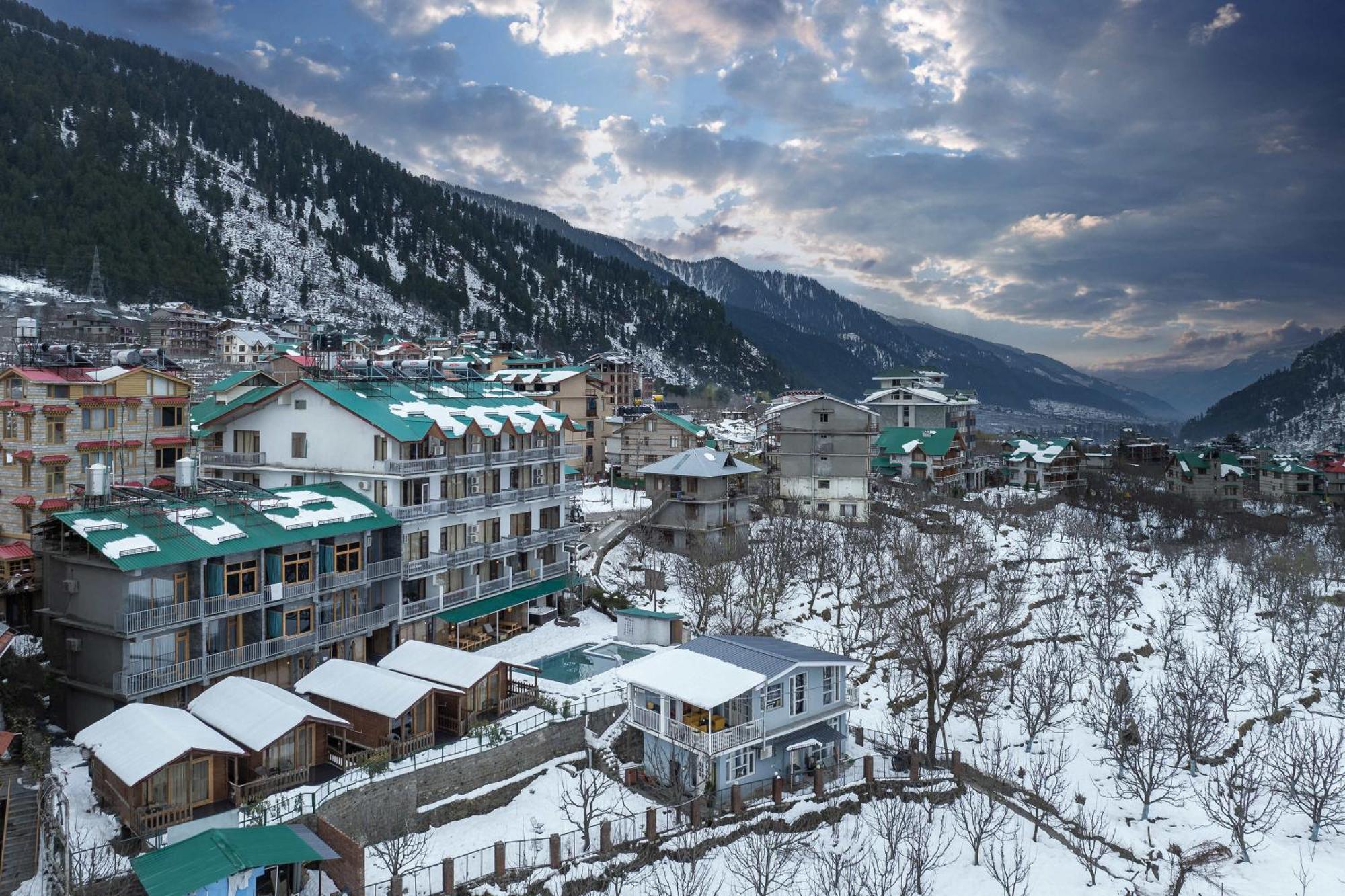Отель Echor Himalayan Heights Manali Экстерьер фото